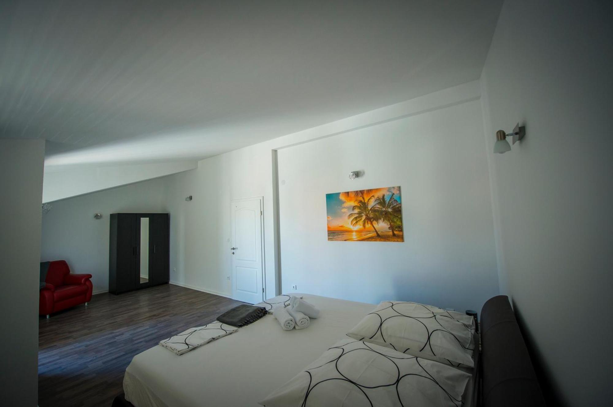 Apartments Nena Podstrana Exterior photo
