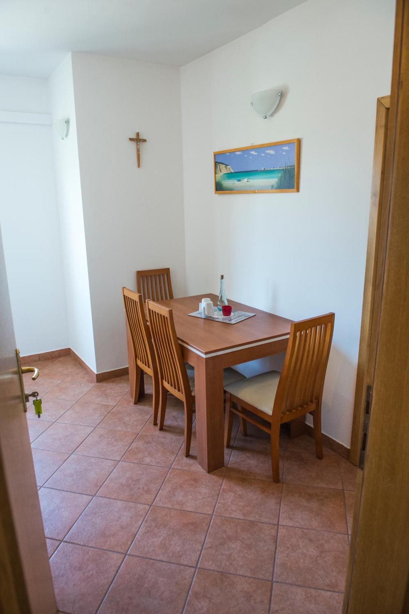 Apartments Nena Podstrana Exterior photo