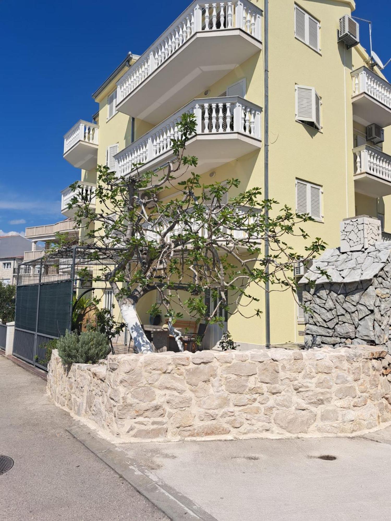 Apartments Nena Podstrana Exterior photo